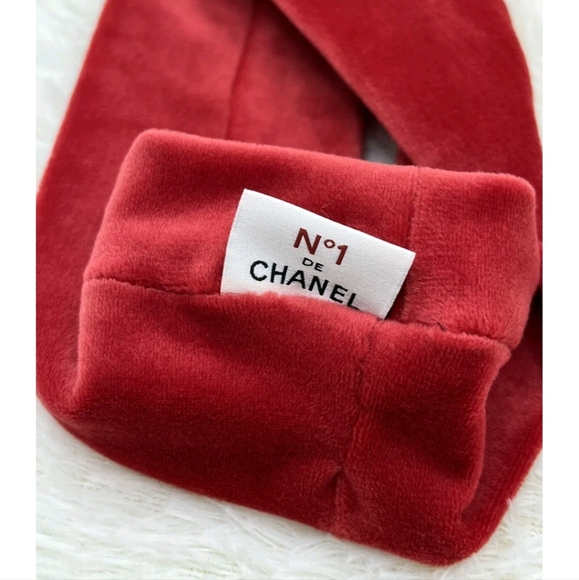 Chanel headband and serum with box/bag